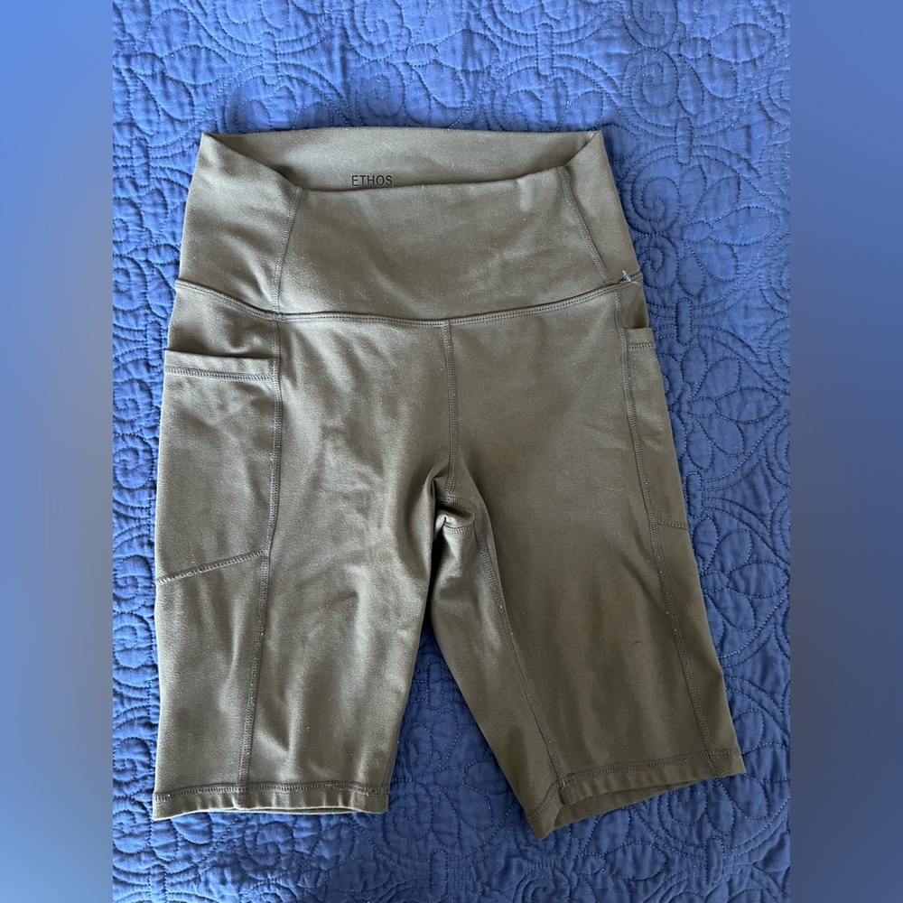 Size medium ethos army green biker shorts.  Side pockets.